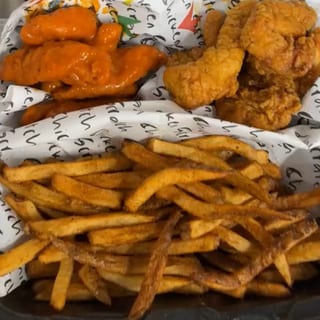 6 Pc Wing Combo (UP TO 2 FLAVORS)