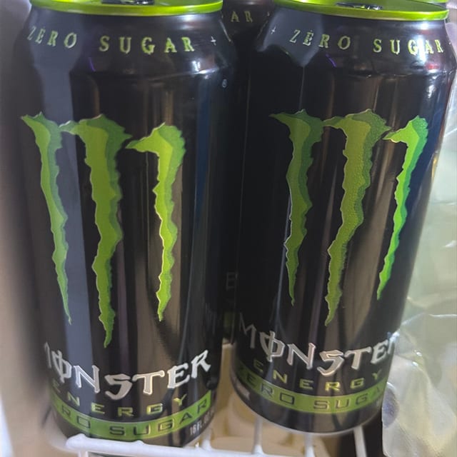 Monster Energy 16 oz Original Green.