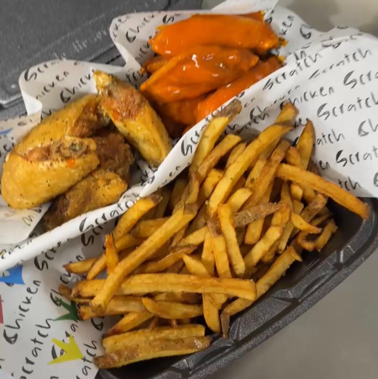 8 Piece Wing Combo (UP TO 2 Flavors).